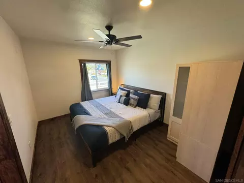464-466 W Los Angeles Dr, Vista, CA 92083