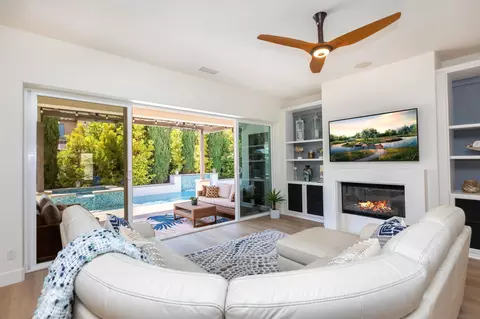 7151 Sitio Caliente, Carlsbad, CA 92009 photo 7