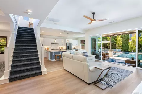 7151 Sitio Caliente, Carlsbad, CA 92009 photo 6