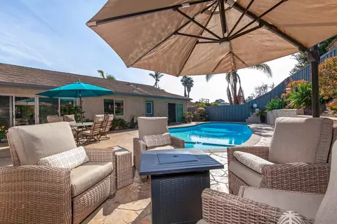 4044 Via Del Conquistador, San Diego, CA 92117