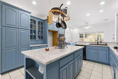 Kitchen - 24849 Pappas Rd, Ramona, CA 92065 photo 3 of 4