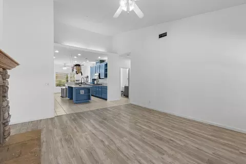Living - 24849 Pappas Rd, Ramona, CA 92065 photo 5 of 6