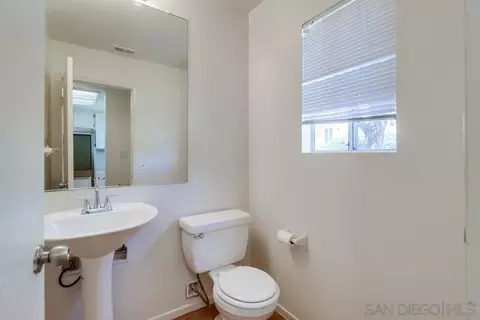 8945 Arlingdale Way, Spring Valley, CA 91977 photo 12
