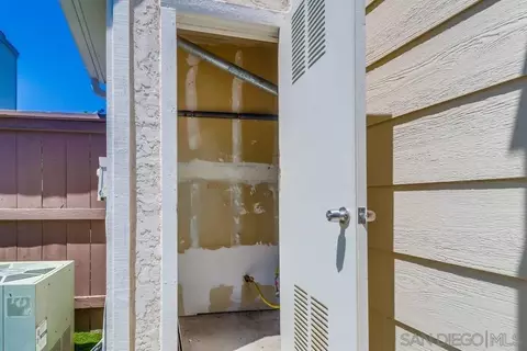 8945 Arlingdale Way, Spring Valley, CA 91977 photo 41