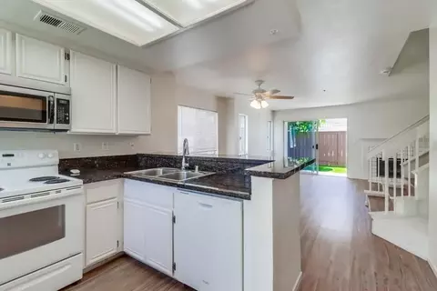 8945 Arlingdale Way, Spring Valley, CA 91977 photo 4