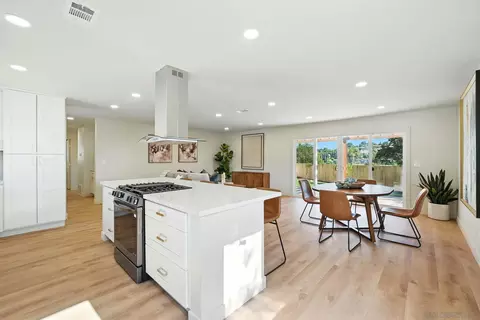 Kitchen - 10183 Madrid Way, Spring Valley, CA 91977 photo 3 of 9