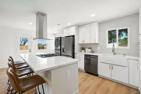 Kitchen - 10183 Madrid Way, Spring Valley, CA 91977 photo 6 of 9