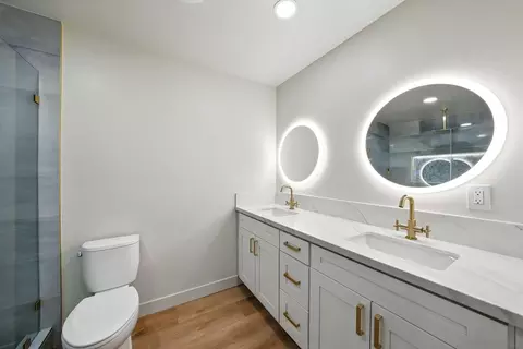 Bath - 10183 Madrid Way, Spring Valley, CA 91977 photo 2 of 3