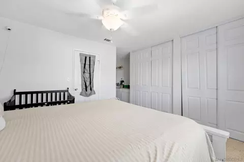 246 Espanas Gln, Escondido, CA 92026 photo 25