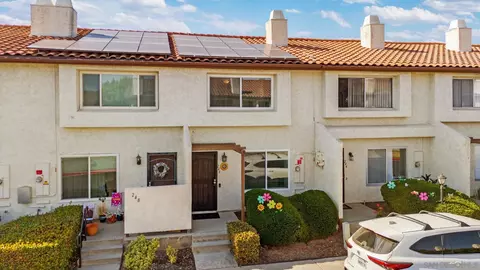 246 Espanas Gln, Escondido, CA 92026 photo 33