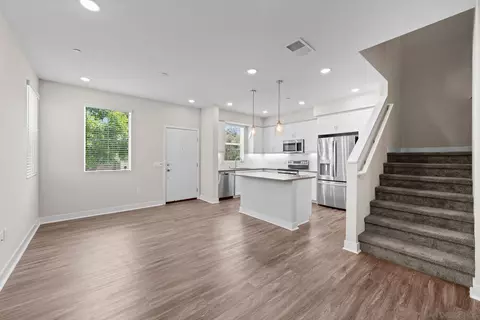 139 Avenida Chapala #106, San Marcos, CA 92069