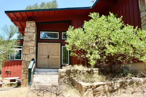 8761 Riverside Dr, Descanso, CA 91916