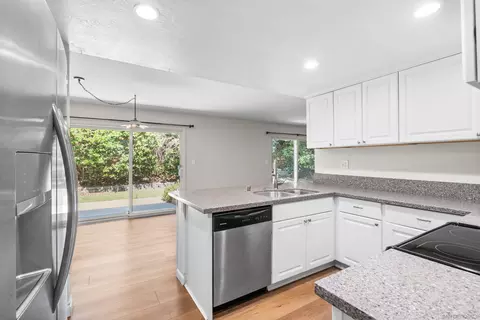 1872 Fairway Park #B, Escondido, CA 92026 photo 13