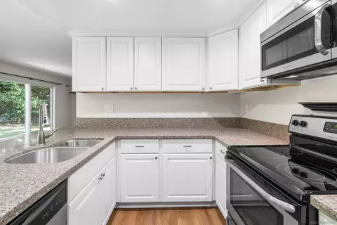 1872 Fairway Park #B, Escondido, CA 92026 photo 9