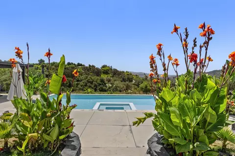 Exterior - 3860 Las Flores, Fallbrook, CA 92028 photo 10 of 18