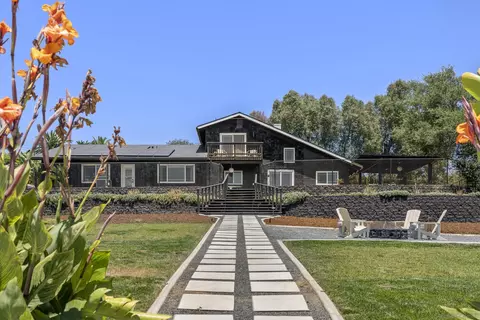 Exterior - 3860 Las Flores, Fallbrook, CA 92028 photo 13 of 18
