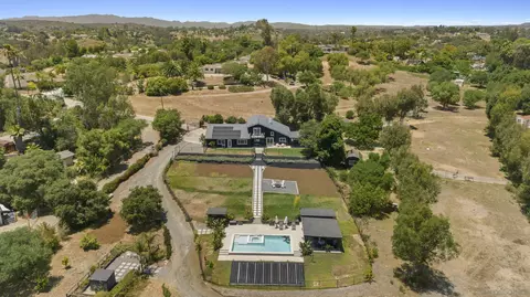 View/Area - 3860 Las Flores, Fallbrook, CA 92028 photo 4 of 4