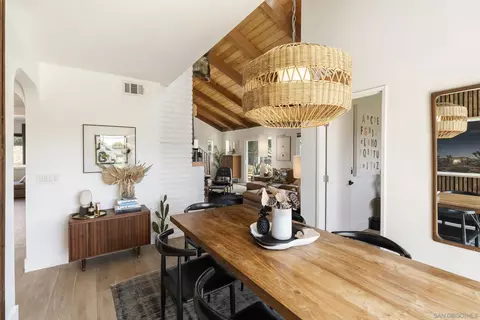Dining - 3860 Las Flores, Fallbrook, CA 92028 photo 3 of 3