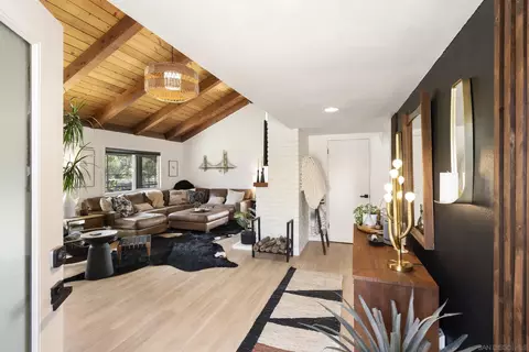 Entry Way - 3860 Las Flores, Fallbrook, CA 92028 photo 1 of 2