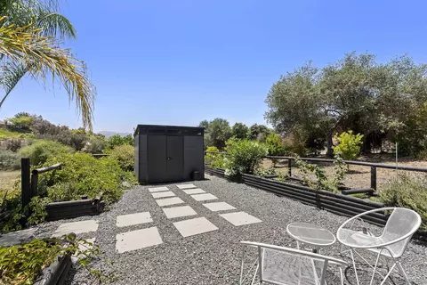 Exterior - 3860 Las Flores, Fallbrook, CA 92028 photo 15 of 18