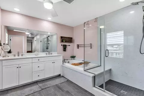 Bath - 10700 Spring Creek Dr, Santee, CA 92071 photo 3 of 6