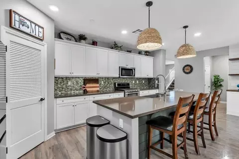 Kitchen - 10700 Spring Creek Dr, Santee, CA 92071 photo 3 of 6