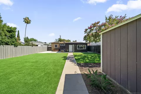 Exterior - 484 Gardner St, El Cajon, CA 92020 photo 5 of 11