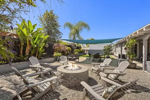 Exterior - 13425 Powers Rd, Poway, CA 92064 photo 2 of 11