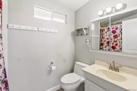 Bath - 13425 Powers Rd, Poway, CA 92064 photo 1 of 2