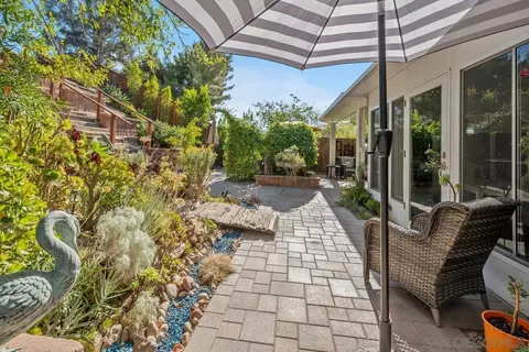 8455 Nentra St, La Mesa, CA 91942