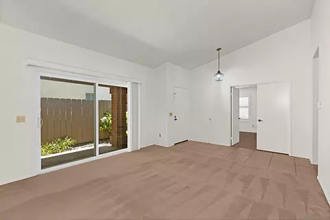 10466 Moorpark St, Spring Valley, CA 91978 photo 4