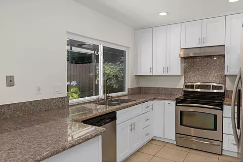 10466 Moorpark St, Spring Valley, CA 91978 photo 7