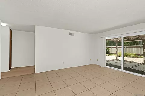 10466 Moorpark St, Spring Valley, CA 91978 photo 13