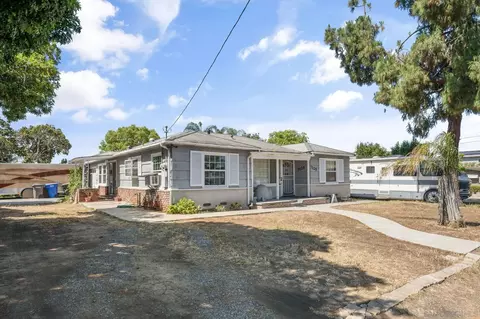 7125 Hoffman Ave, La Mesa, CA 91941 photo 2