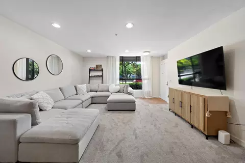 1480 Broadway #2101, San Diego, CA 92101