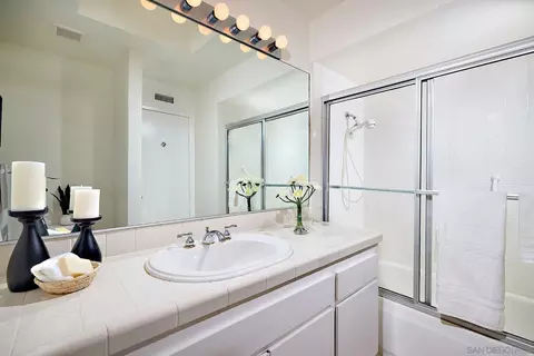 2162 Caminito Circulo Sur, La Jolla, CA 92037 photo 15