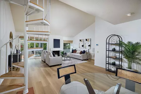 2162 Caminito Circulo Sur, La Jolla, CA 92037 photo 8