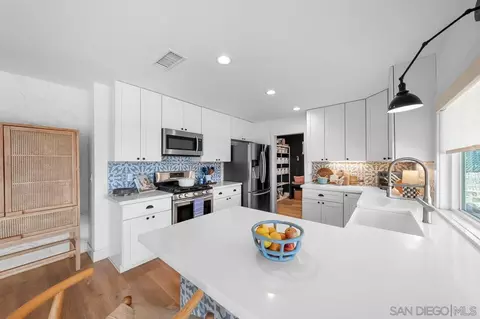 Kitchen - 643 Mclain St, Escondido, CA 92027 photo 3 of 5