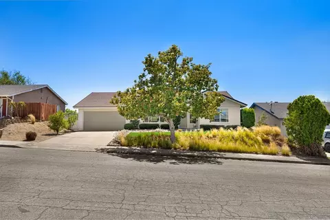 Exterior - 643 Mclain St, Escondido, CA 92027 photo 9 of 9