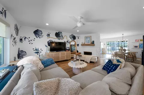 Living - 643 Mclain St, Escondido, CA 92027 photo 1 of 4