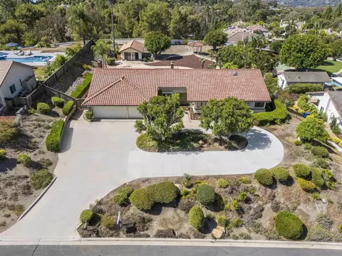 1549 Ventana Dr, Escondido, CA 92029
