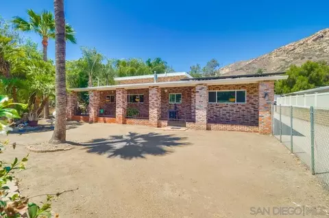 12718 Willow Rd, Lakeside, CA 92040