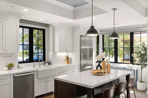Kitchen - 708 Silver St, La Jolla, CA 92037 photo 2 of 6