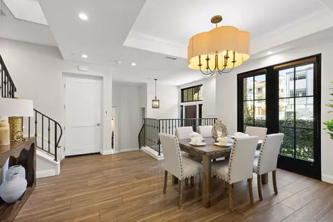 Dining - 708 Silver St, La Jolla, CA 92037 photo 2 of 3