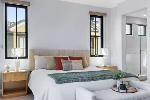 Bedroom - 708 Silver St, La Jolla, CA 92037 photo 3 of 5
