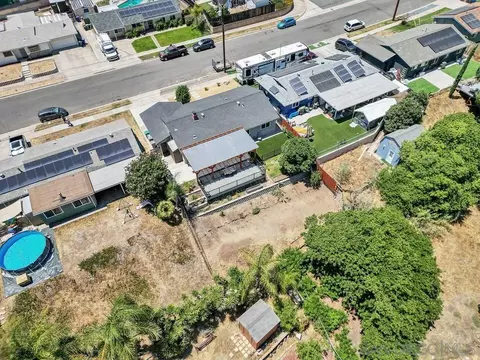 View/Area - 9613 E Hartland Cir, Santee, CA 92071 photo 2 of 4