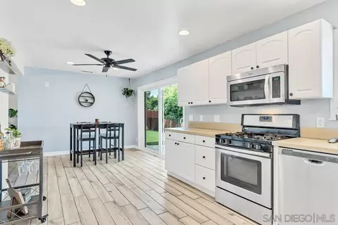 Kitchen - 9613 E Hartland Cir, Santee, CA 92071 photo 5 of 5