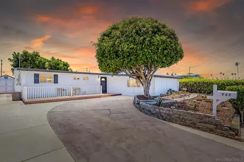 747 Holly Ave, Imperial Beach, CA 91932
