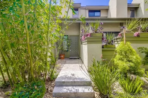3319 Caminito Eastbluff #181, La Jolla, CA 92037