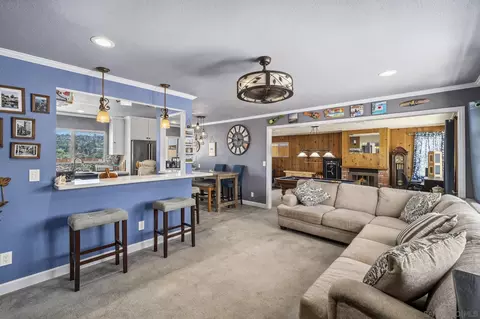 6352 Cleo St, San Diego, CA 92115